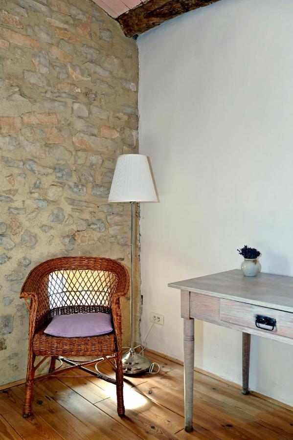 Malia - Chambres D'Hotes & Gite Barret-de-Lioure エクステリア 写真